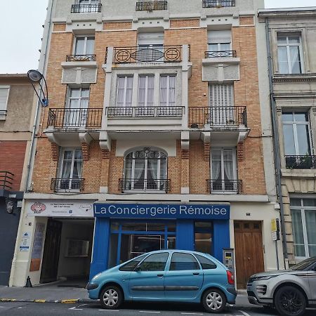 Chez Fifi - Hyper Centre A 200 M De La Cathedrale Appartement Reims Buitenkant foto